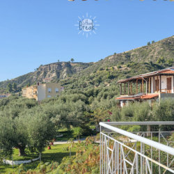 Book an apartment 80m from beach Halkidiki in Mola Kaliva. Ideal for families, fully equipped, and close to tavernas & beach bars.